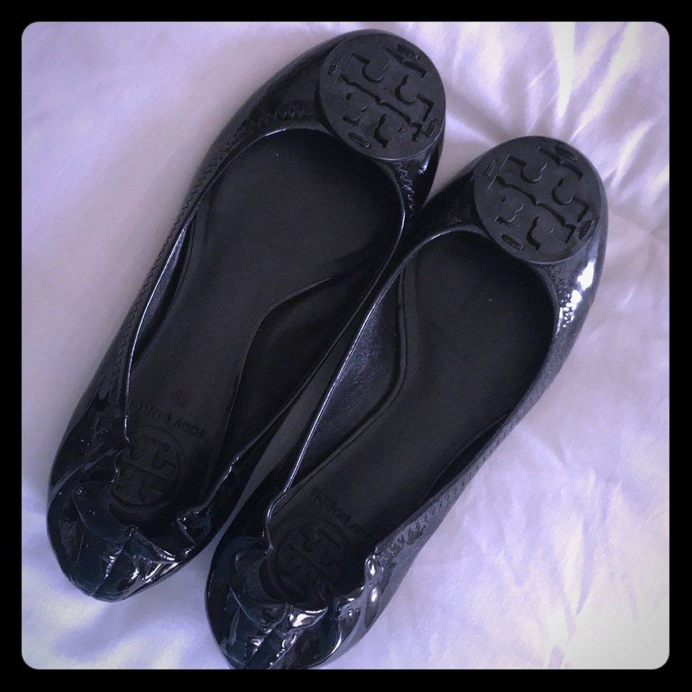 Authentic Tory Burch black loafer